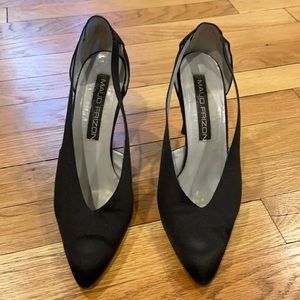 Black silk pumps in good condition. Run narrow!!